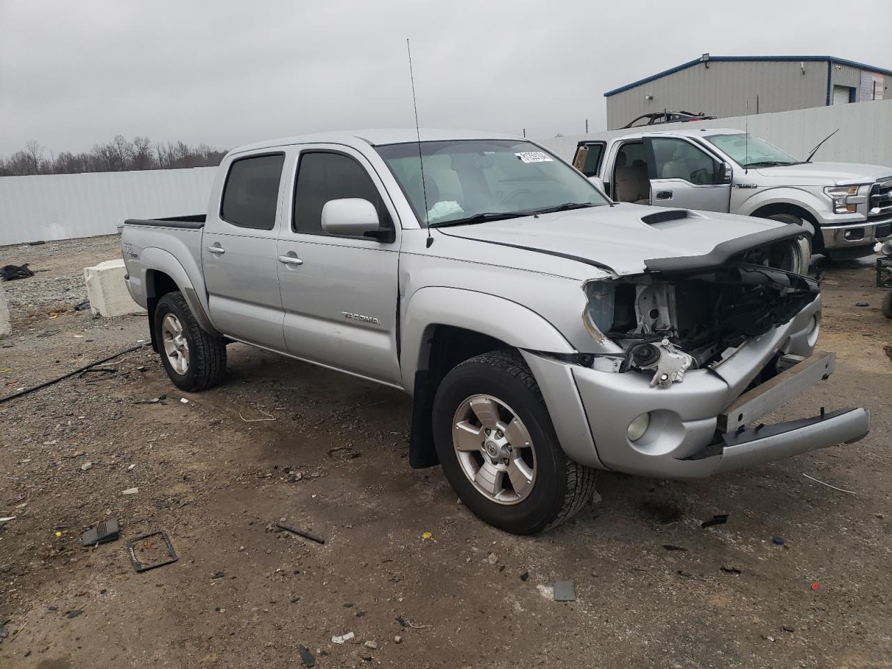 2011 Toyota Tacoma - Image 4