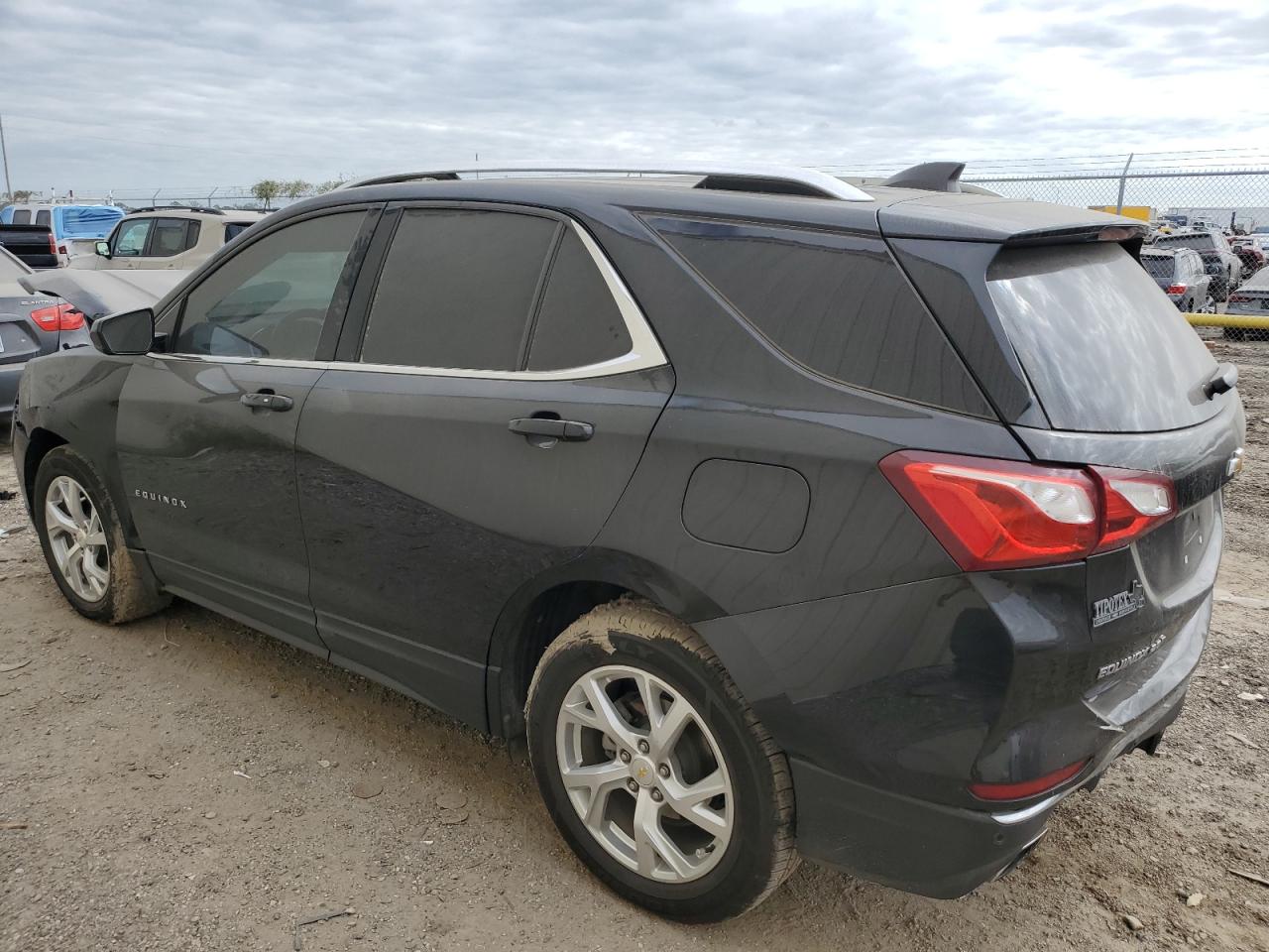 2020 Chevrolet Equinox - Image 2