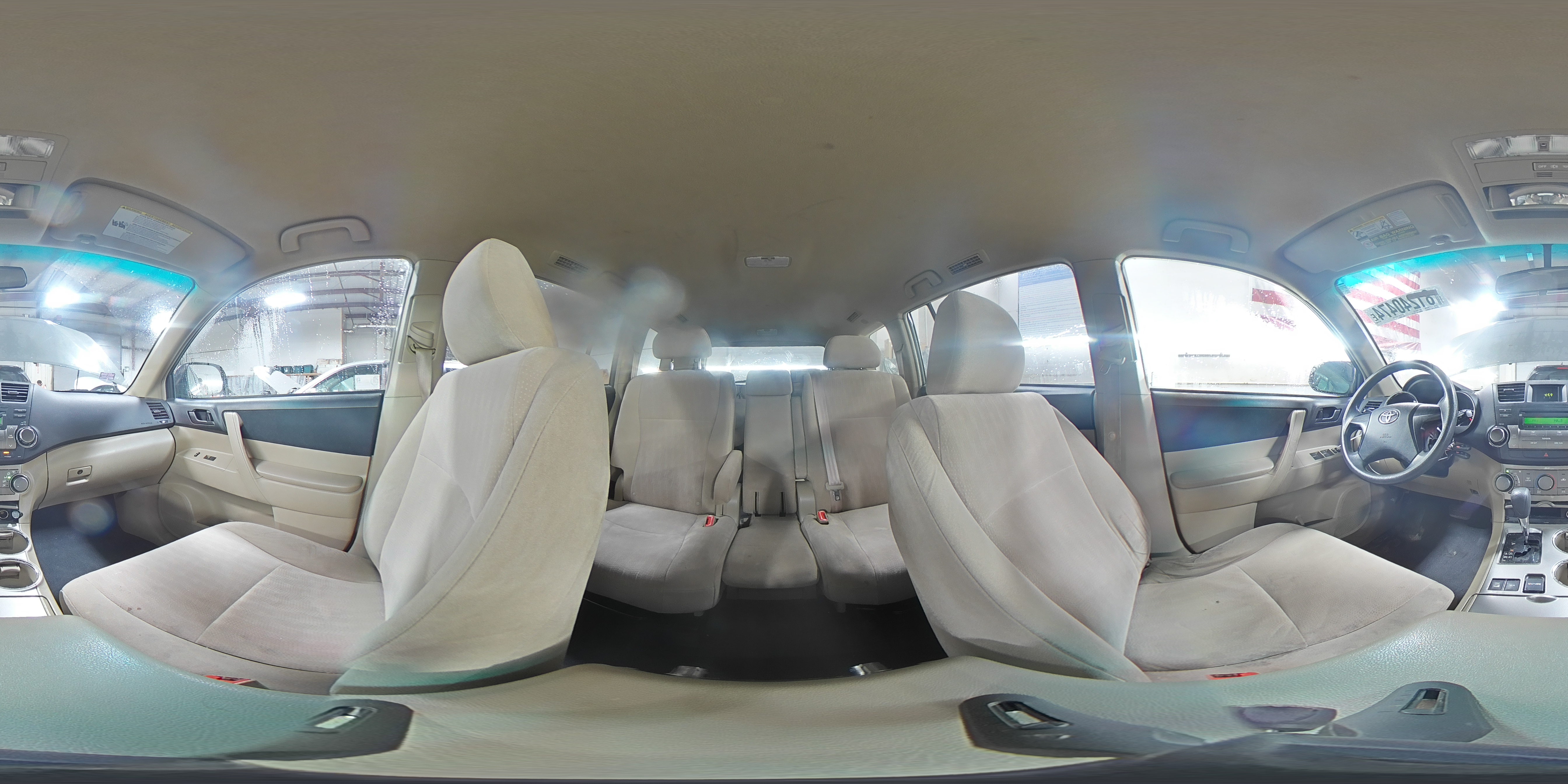 2012 Toyota Highlander - Image 15
