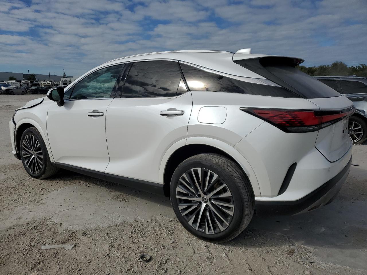 2023 Lexus RX - Image 2