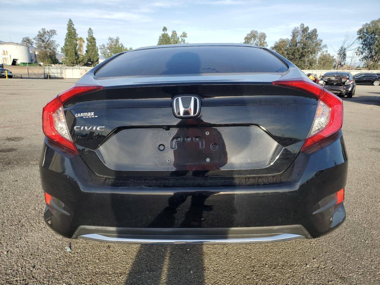 2020 Honda Civic Lx VIN: 19XFC2F69LE213985 Lot: 81431924