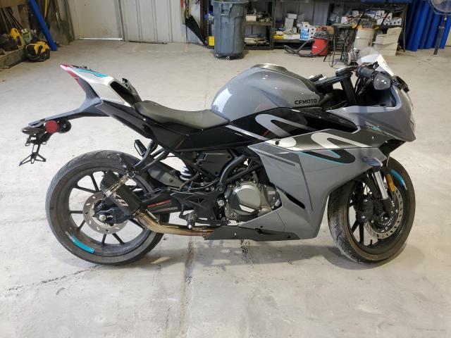 2023 Cf Moto 300Ss 