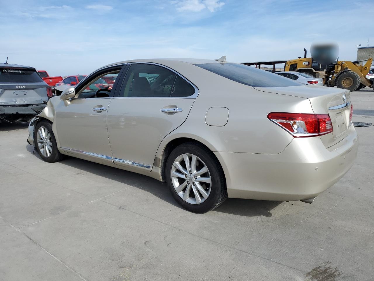 2012 Lexus ES - Image 2