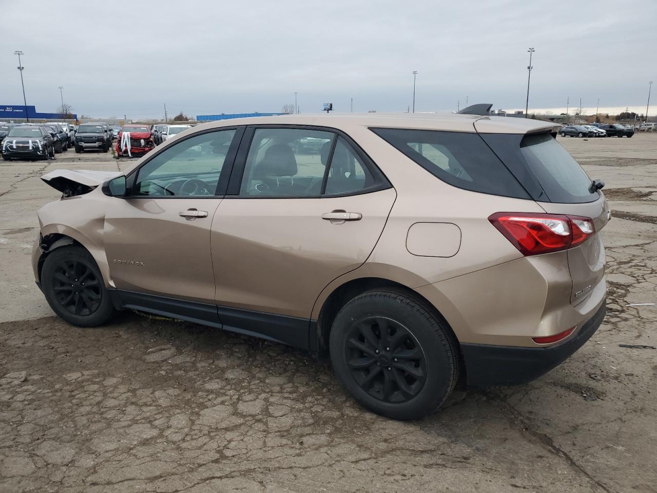 2019 Chevrolet Equinox - Image 2