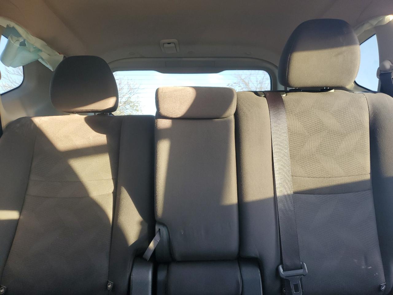 2016 Nissan Rogue - Image 10