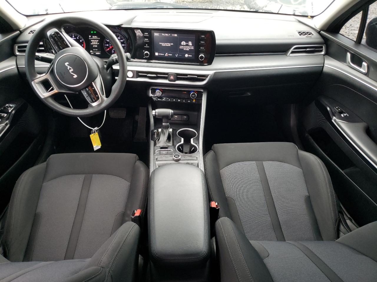 2022 Kia K5 - Image 8