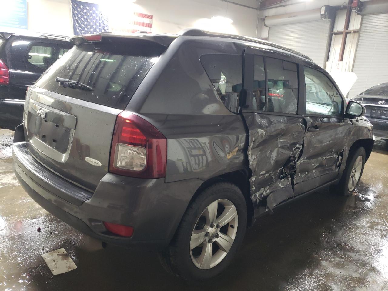 2014 Jeep Compass - Image 3