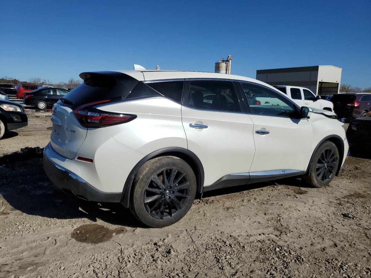 2021 Nissan Murano - Image 3