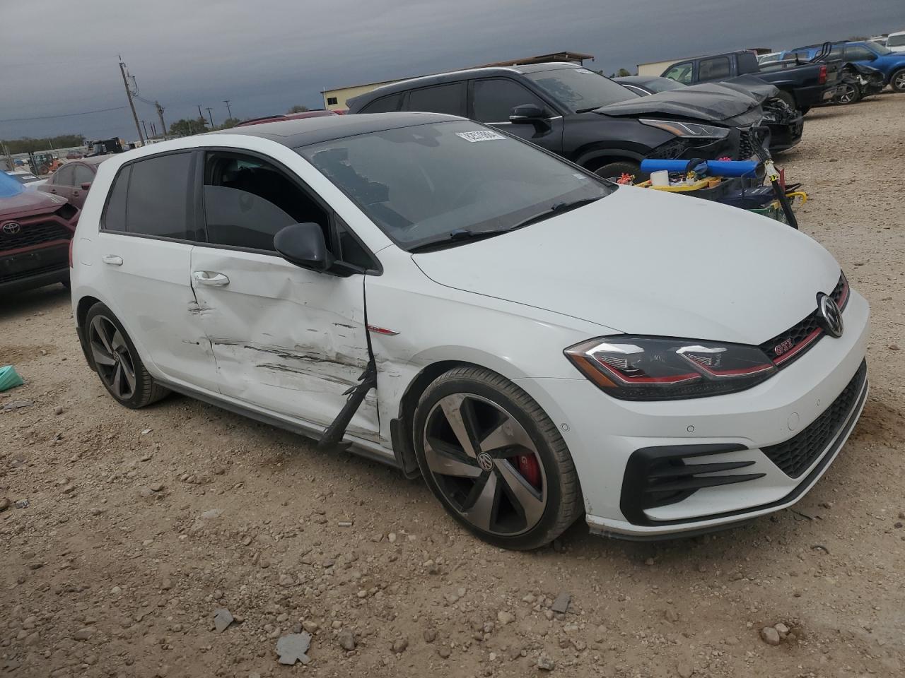 2019 Volkswagen GTI - Image 4