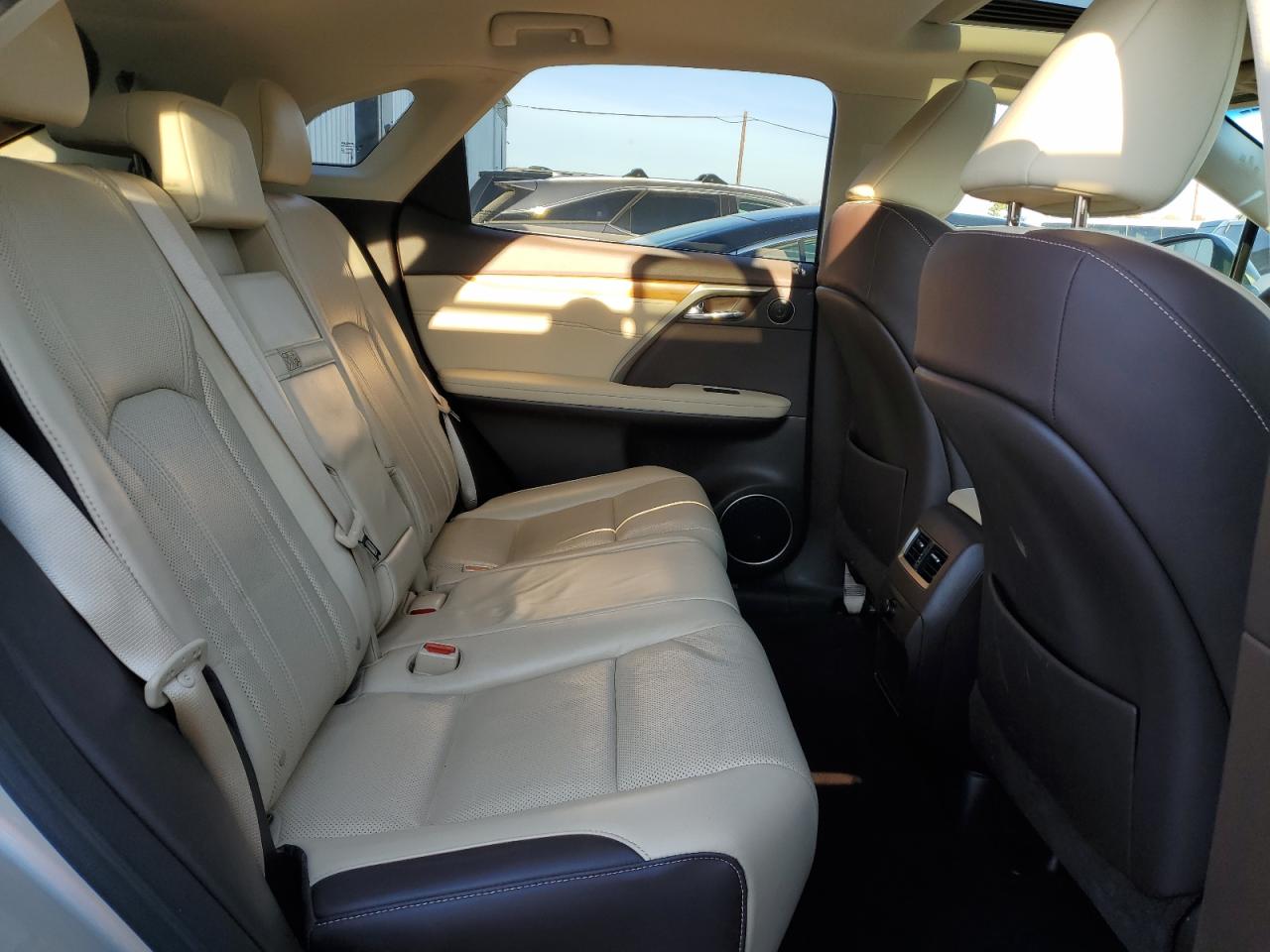 2016 Lexus RX - Image 11