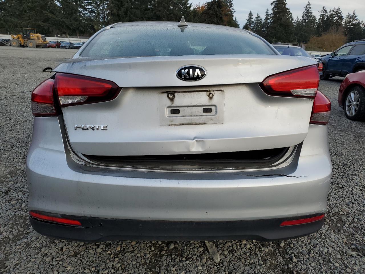 2018 Kia Forte Lx VIN: 3KPFK4A79JE207891 Lot: 80163844