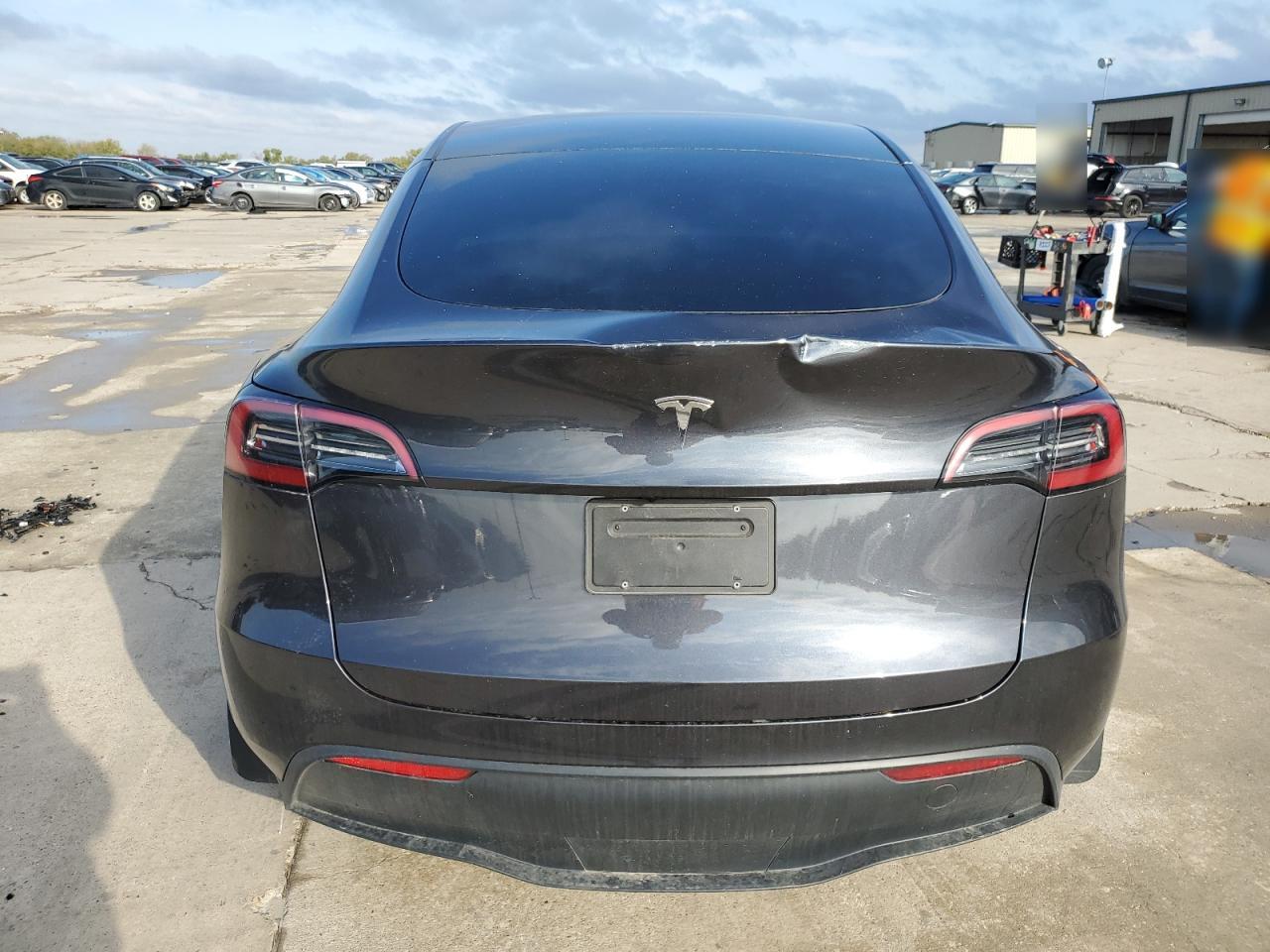 2024 Tesla Model Y VIN: 7SAYGDED6RF054499 Lot: 78923564