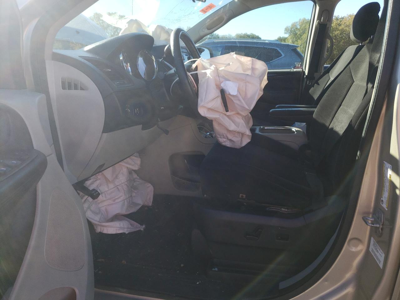 2013 Dodge Caravan - Image 7