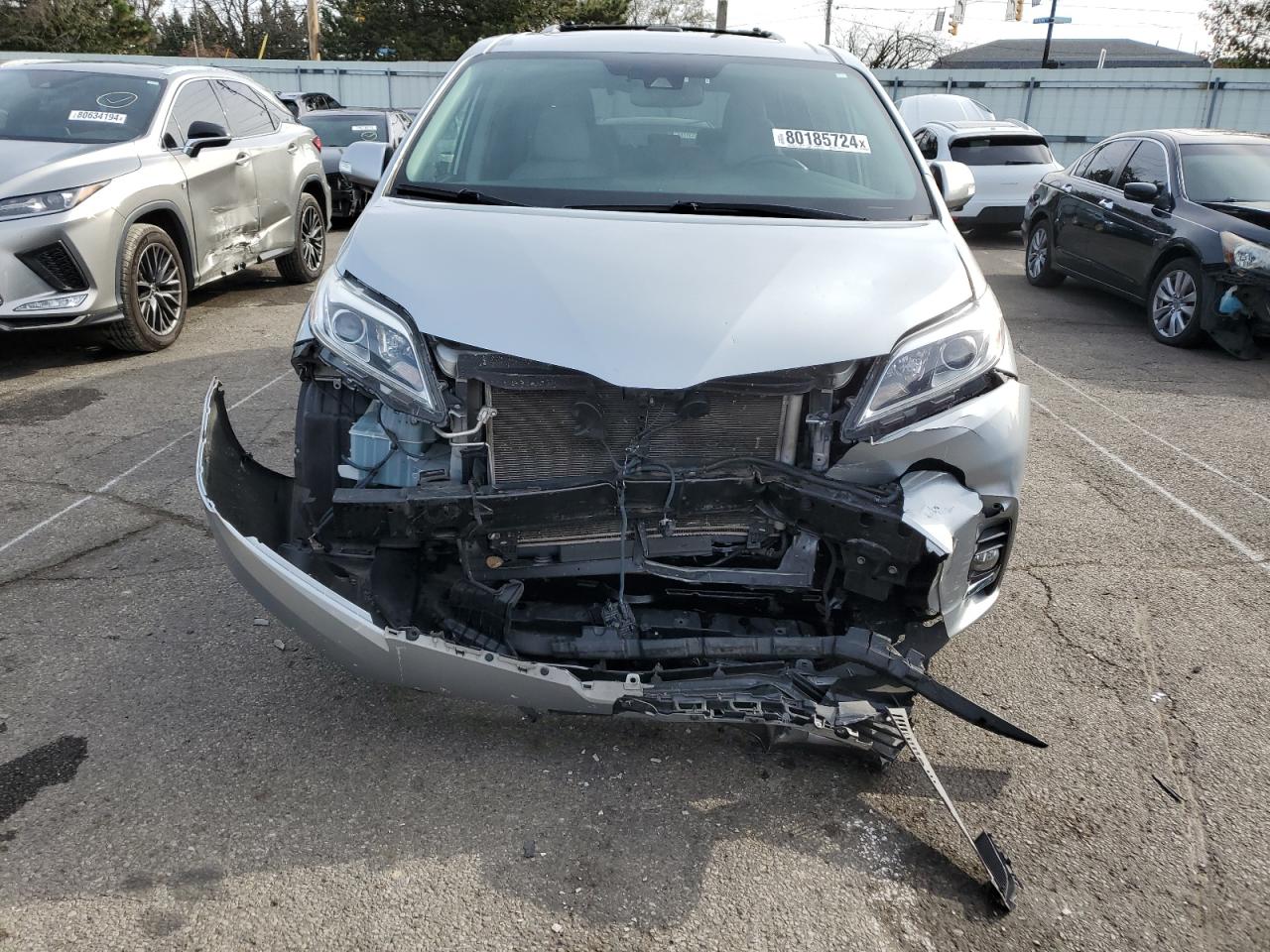 2019 Toyota Sienna - Image 5