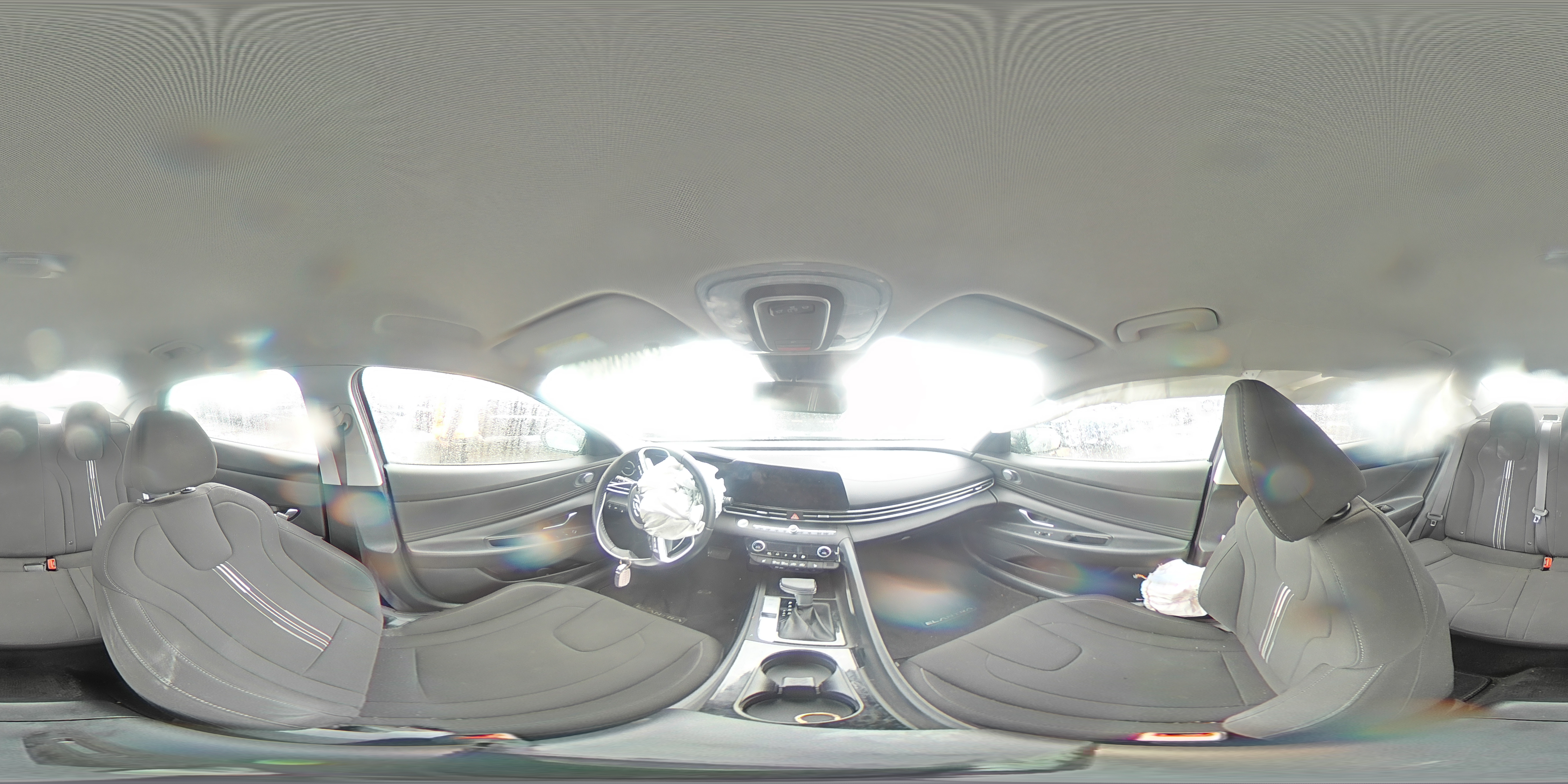 2023 Hyundai Elantra - Image 13