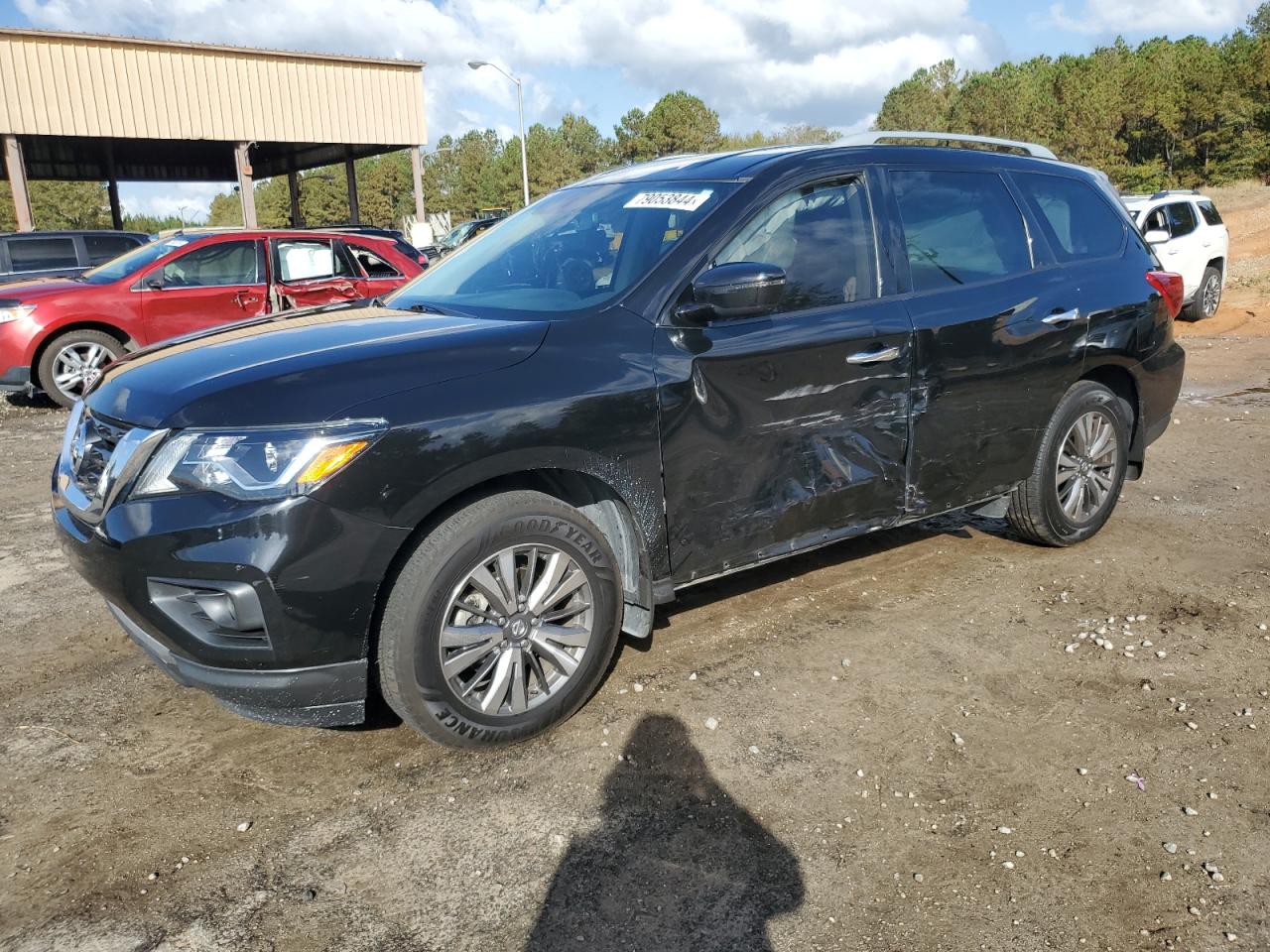 2020 Nissan Pathfinder - Image 1