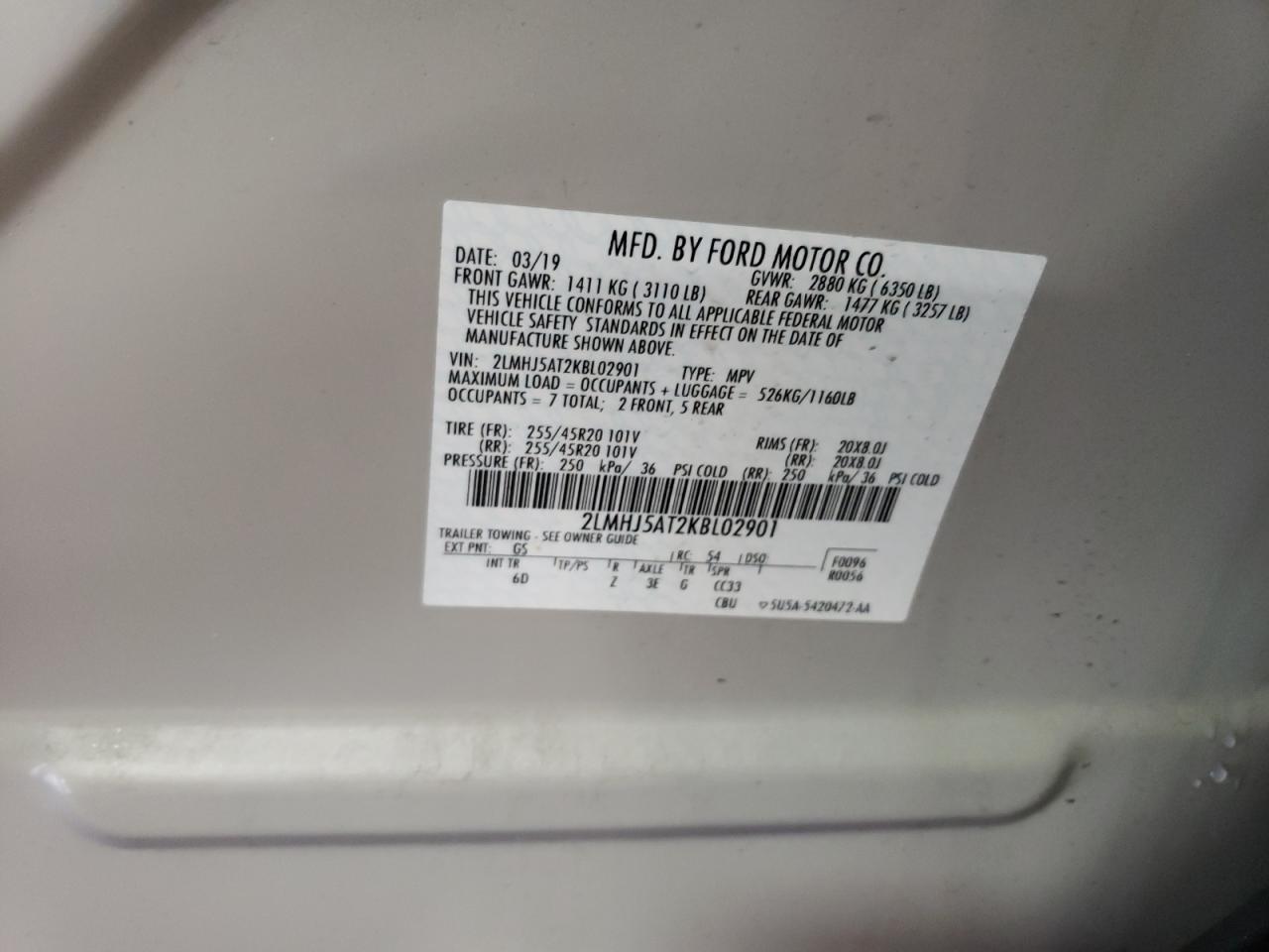 2019 Lincoln MKT - Image 13