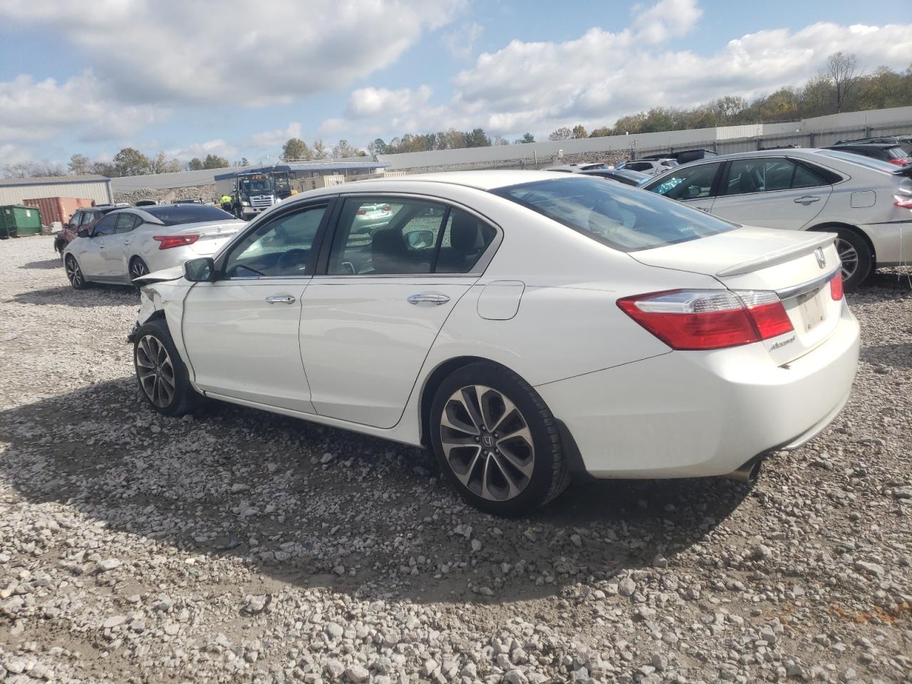 2015 Honda Accord - Image 2