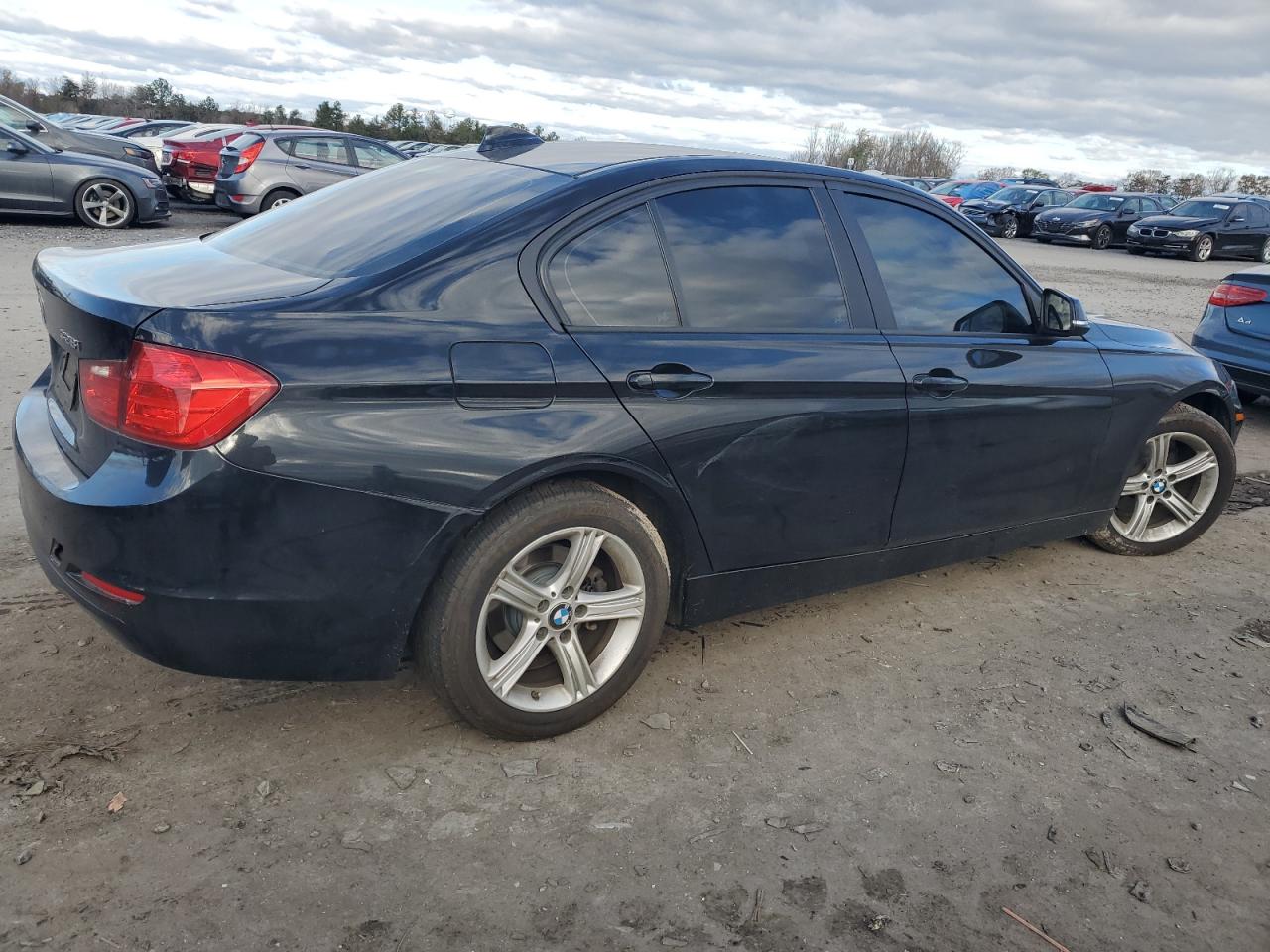 VIN WBA3B5G5XDNS01299 2013 BMW 3 SERIES no.3