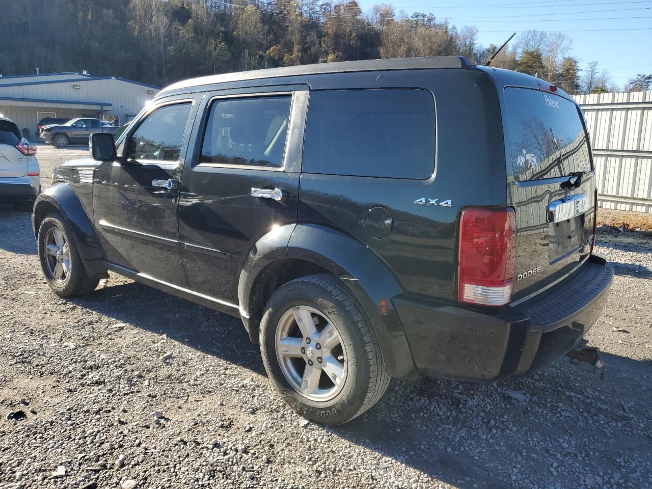 2011 Dodge Nitro - Image 2