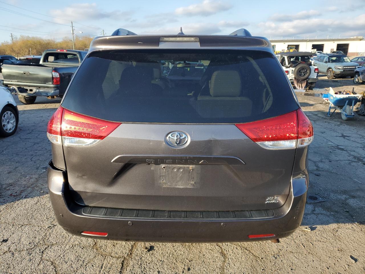 2011 Toyota Sienna Xle VIN: 5TDDK3DC3BS015089 Lot: 79513284