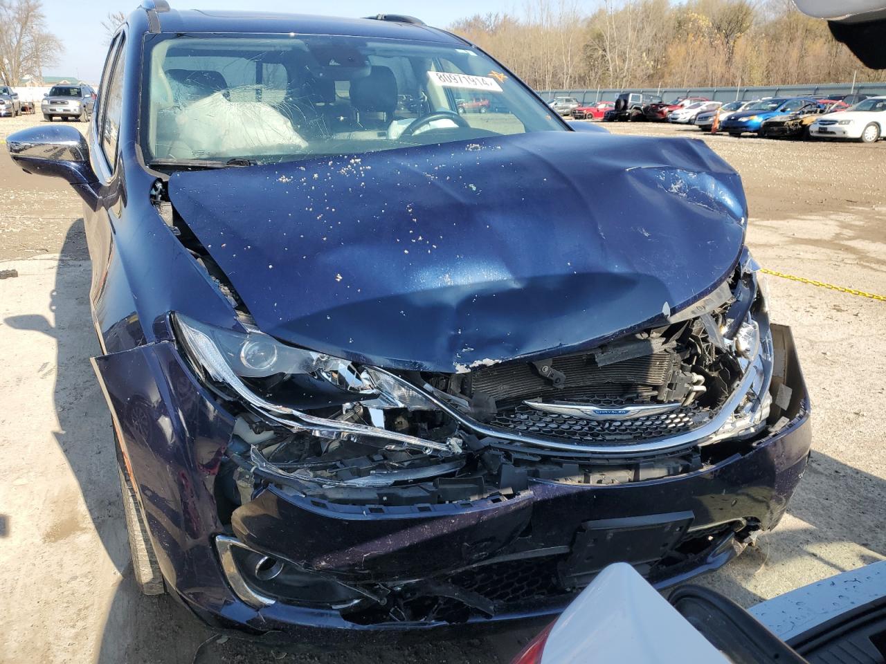 2018 Chrysler Pacifica - Image 5