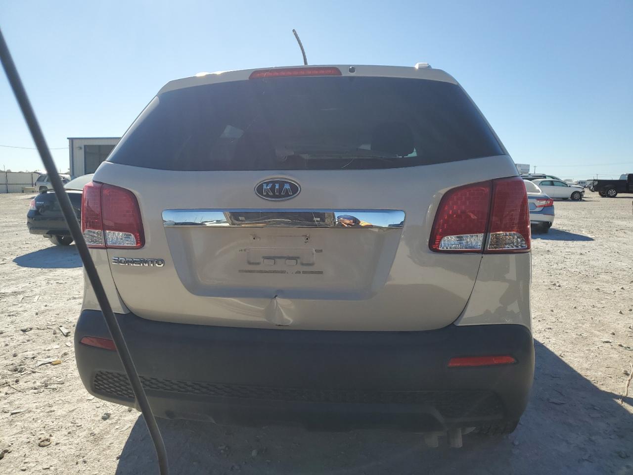 2011 Kia Sorento Base VIN: 5XYKT4A26BG060174 Lot: 80769914