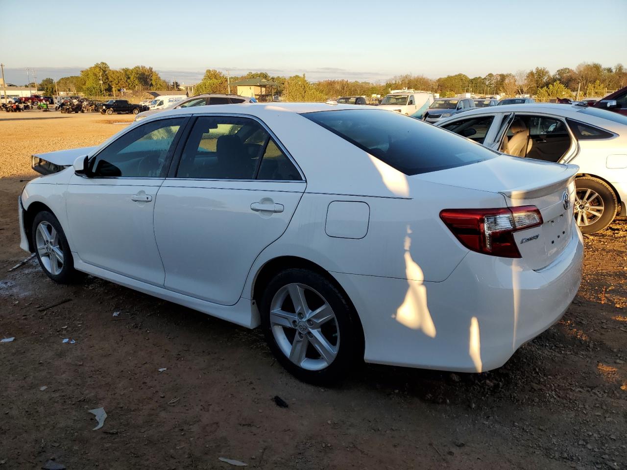 2014 Toyota Camry L VIN: 4T1BF1FK5EU778151 Lot: 80995994