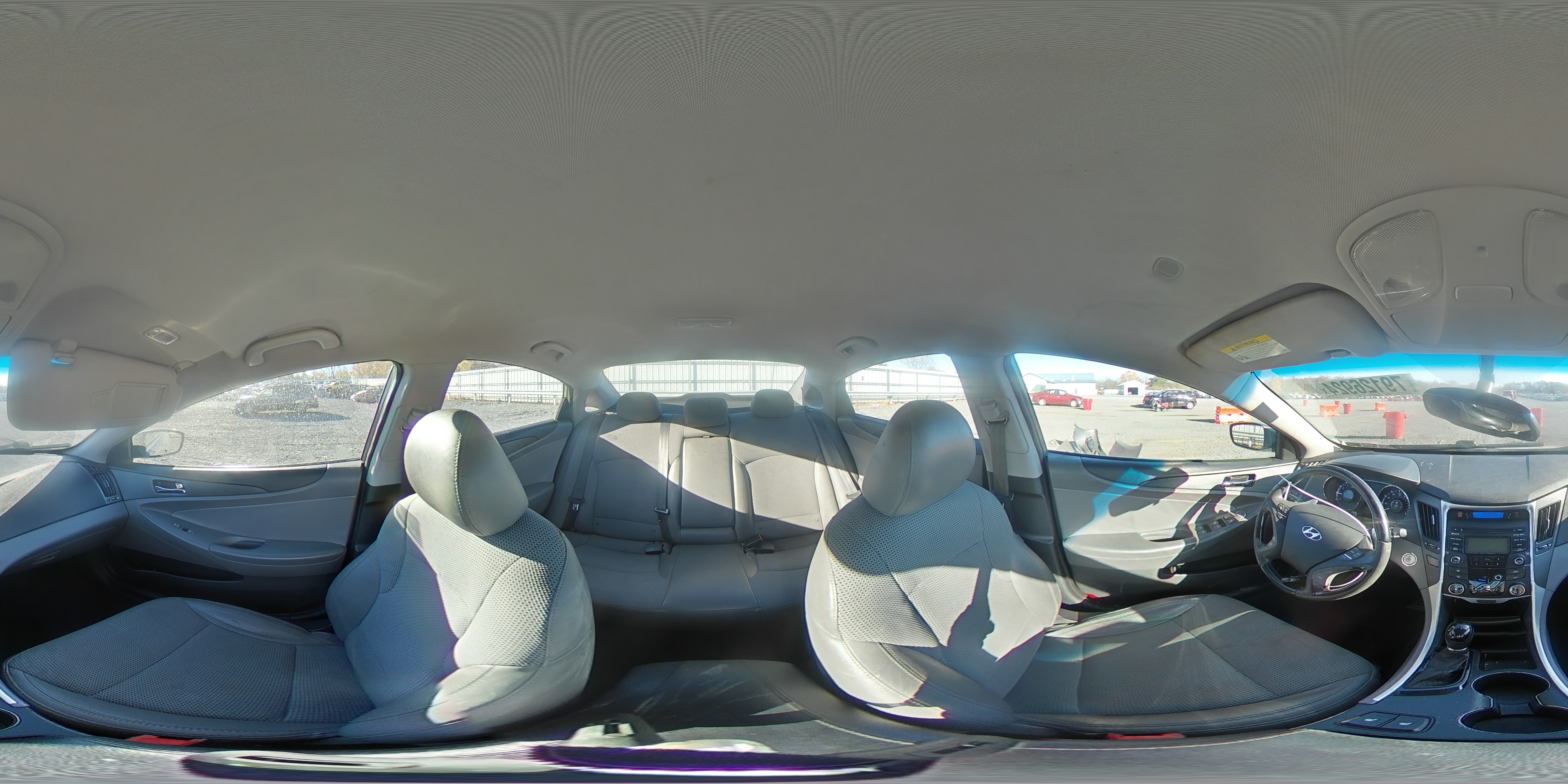 2013 Hyundai Sonata - Image 12