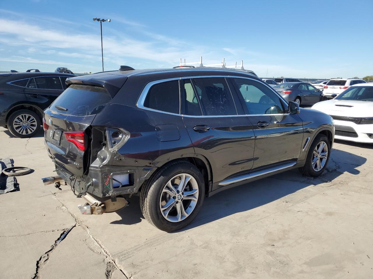 VIN 5UXTY5C04M9F47760 2021 BMW X3 no.3