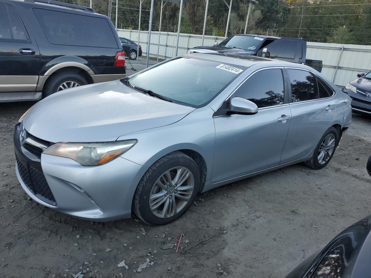 VIN 4T1BF1FK8FU087472 2015 TOYOTA CAMRY no.1