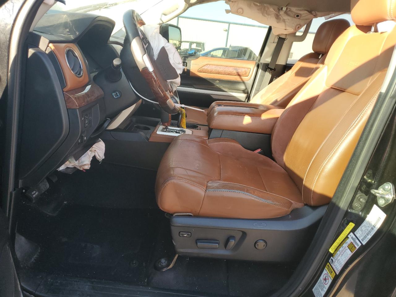 2014 Toyota Tundra - Image 7