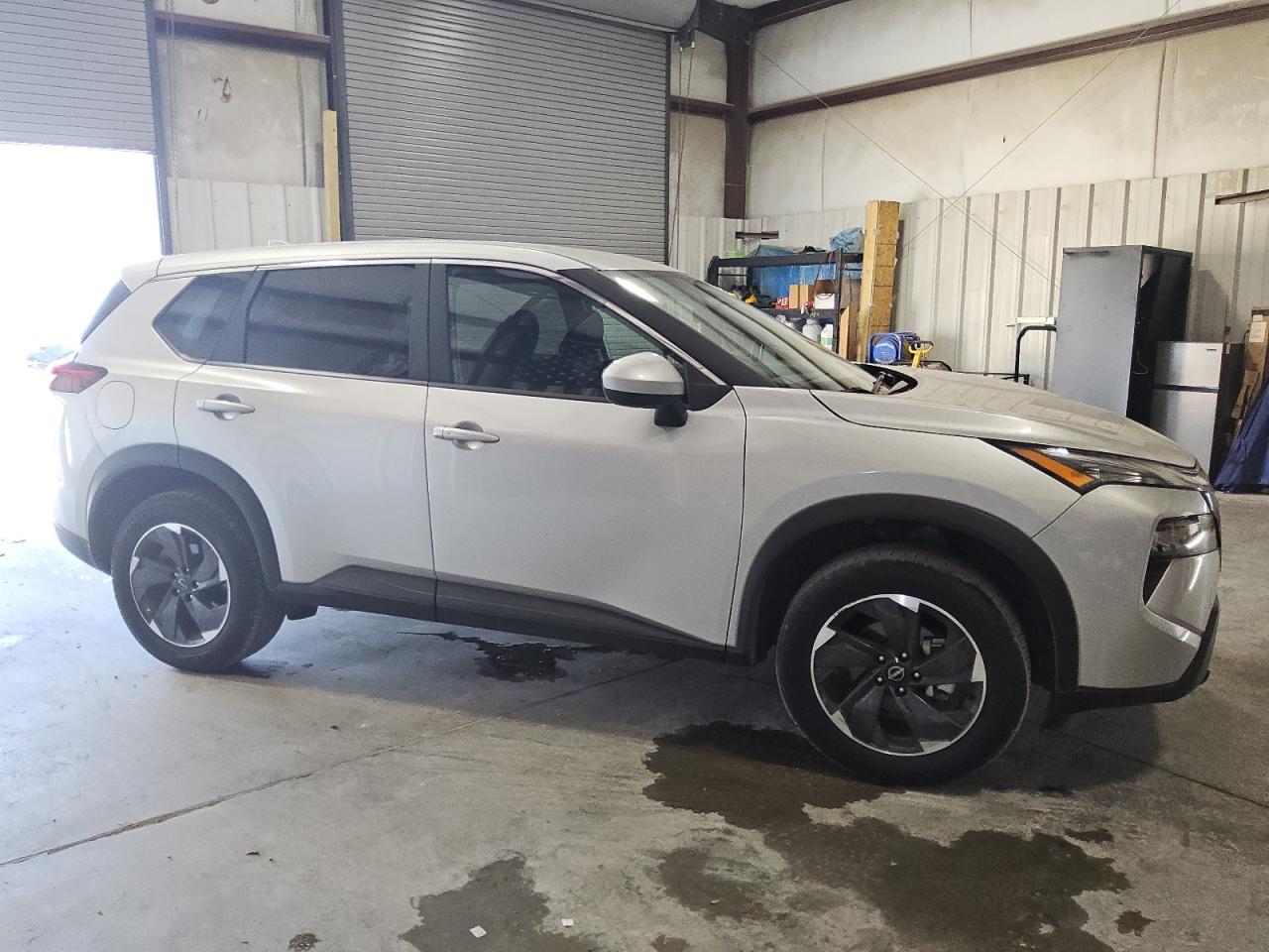 2024 Nissan Rogue - Image 4