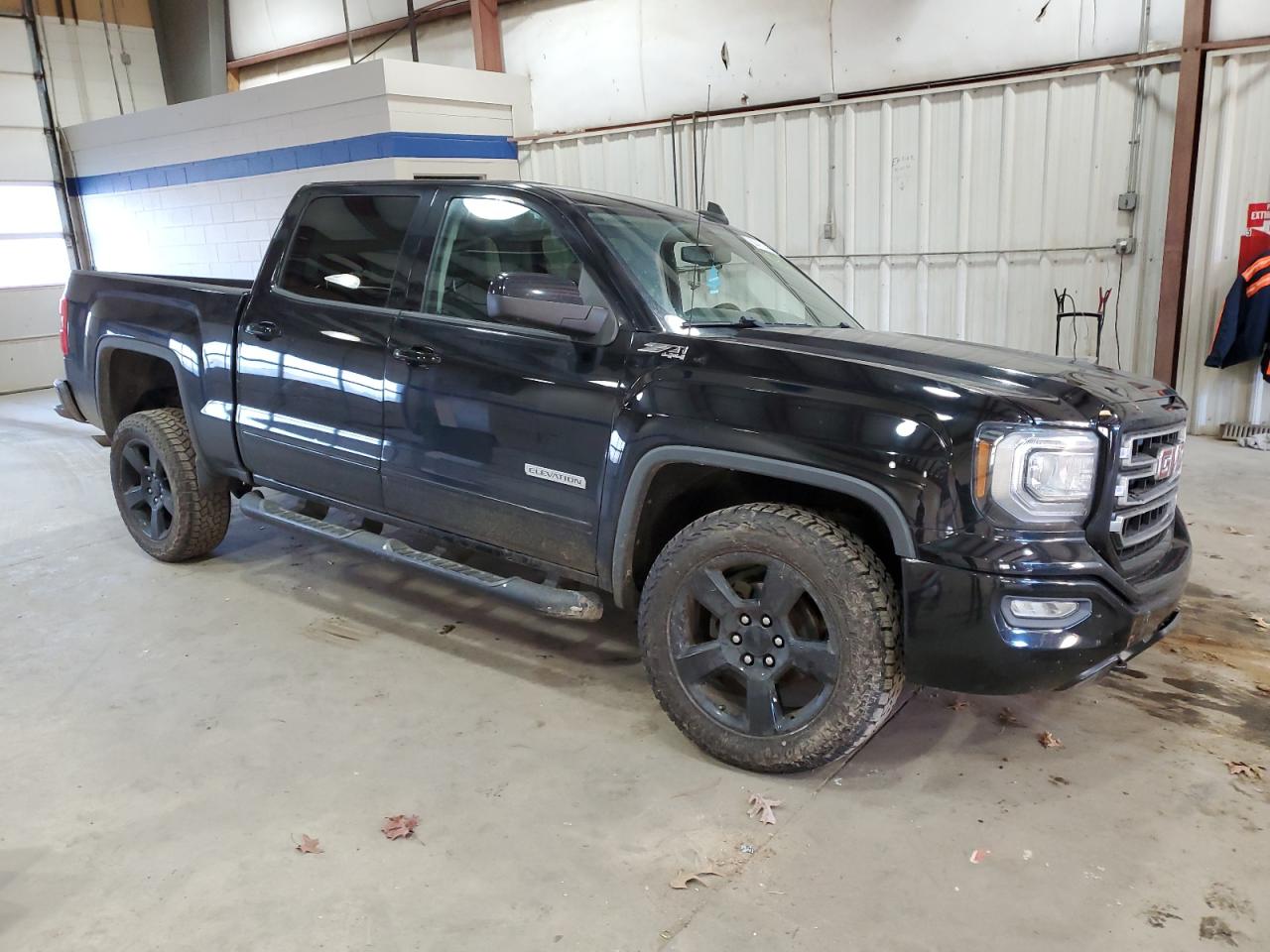 2017 GMC Sierra - Image 4