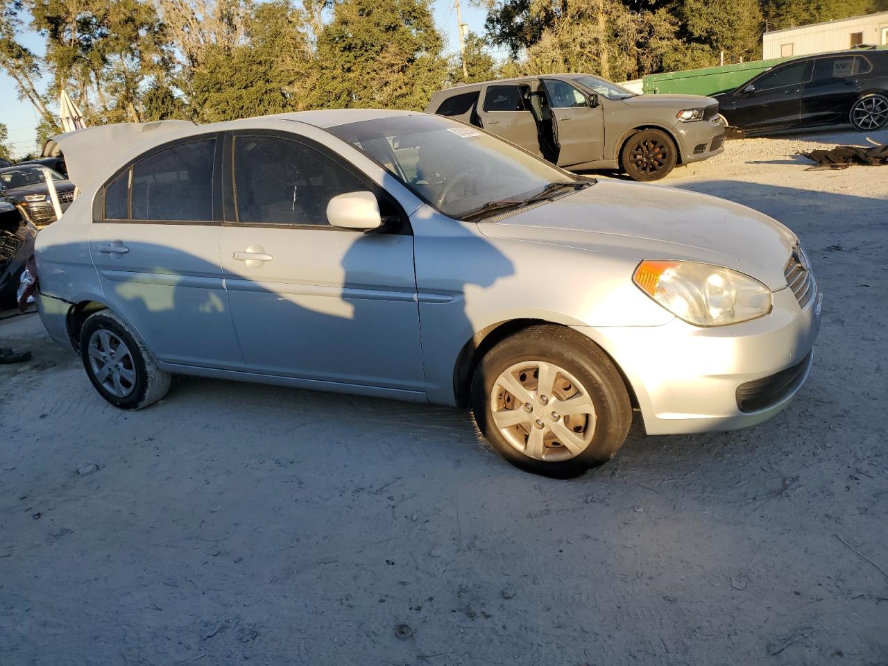 2011 Hyundai Accent - Image 4