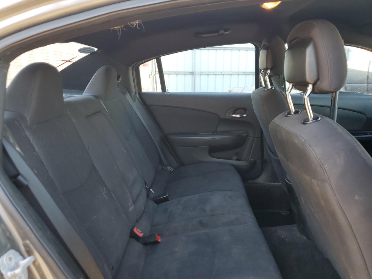2012 Chrysler 200 - Image 10