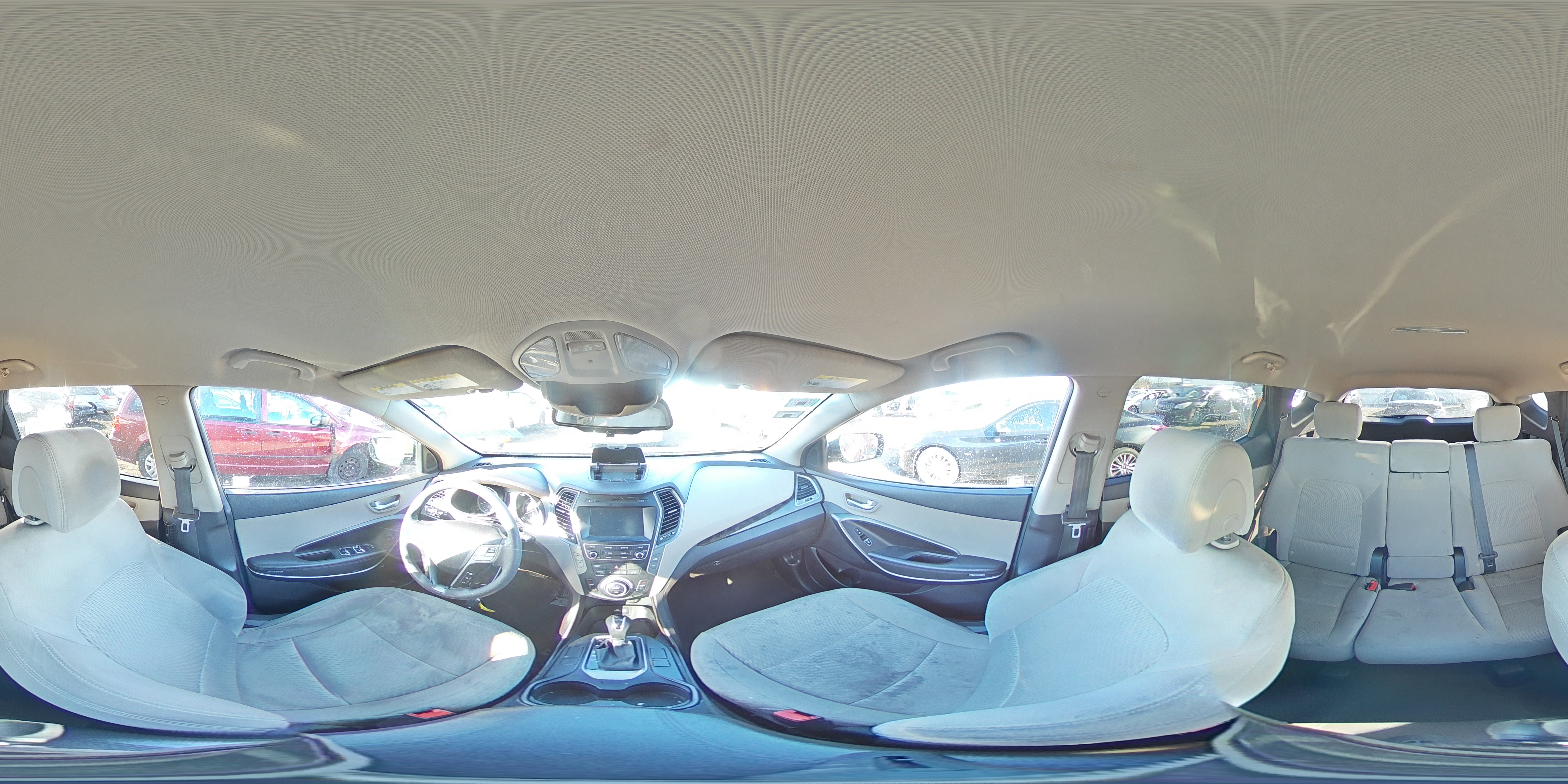 2017 Hyundai Santa Fe - Image 16