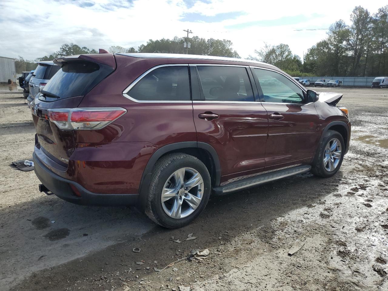 2015 Toyota Highlander - Image 3