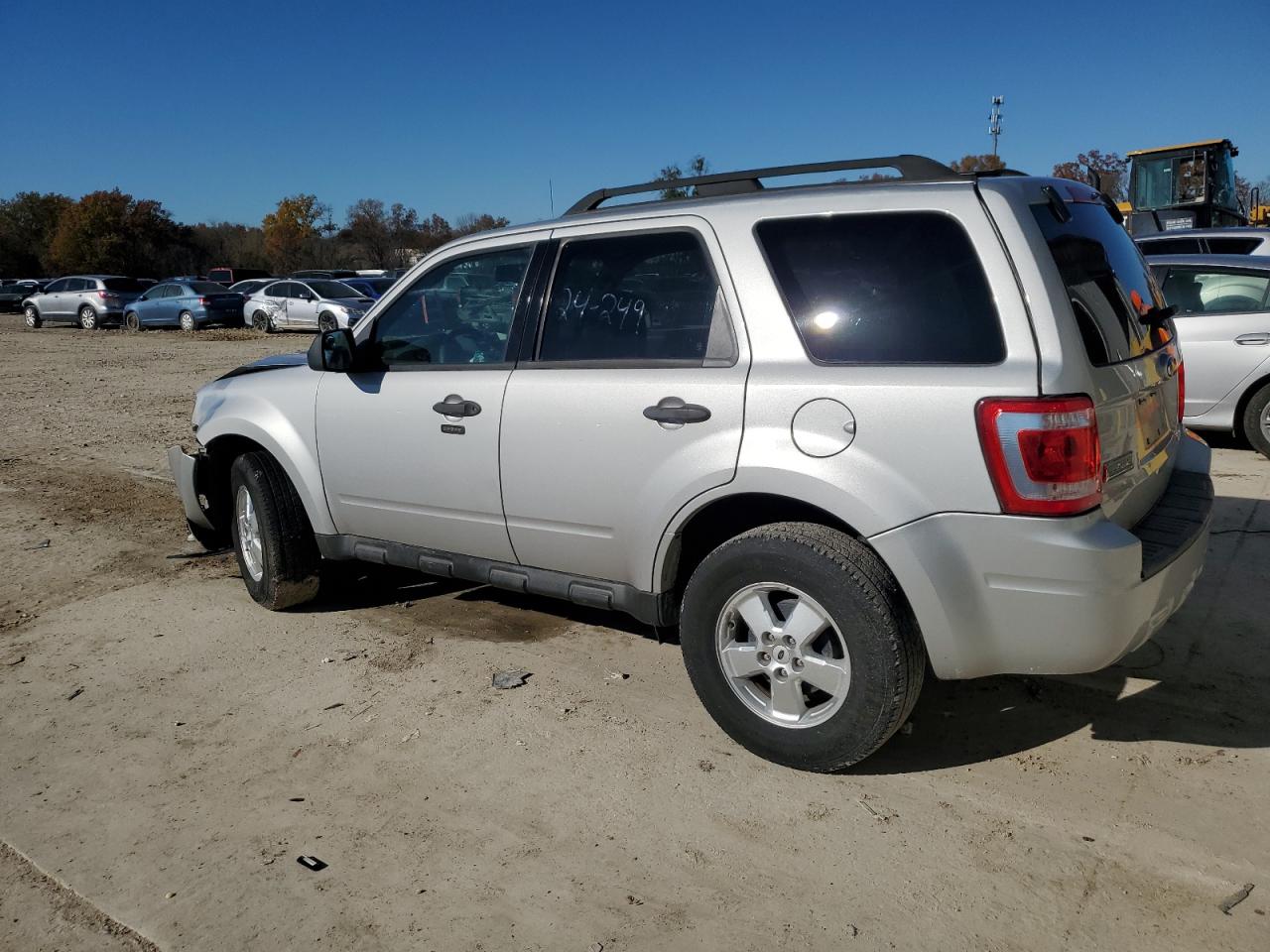 2009 Ford Escape - Image 2