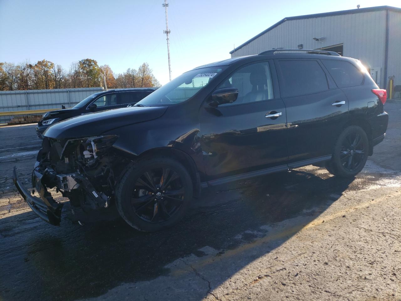 2018 Nissan Pathfinder - Image 1