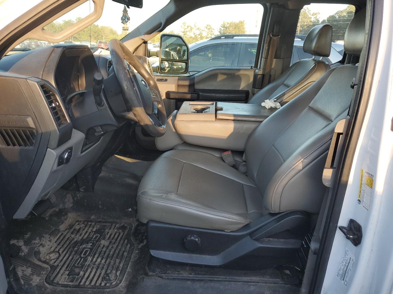 2019 Ford F250 - Image 7