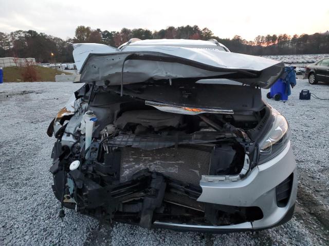  KIA SORENTO 2019 Srebrny