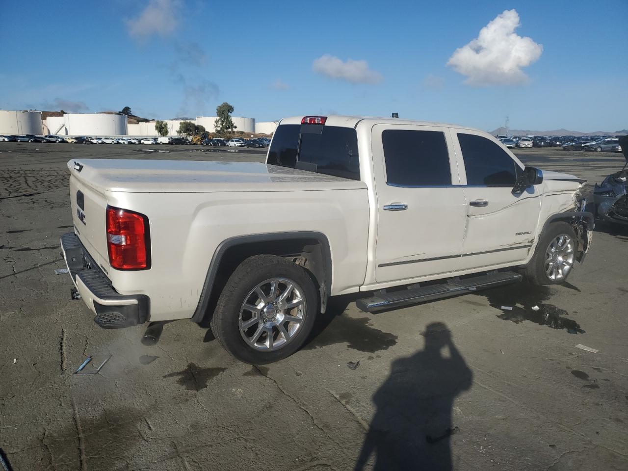 2015 GMC Sierra - Image 3