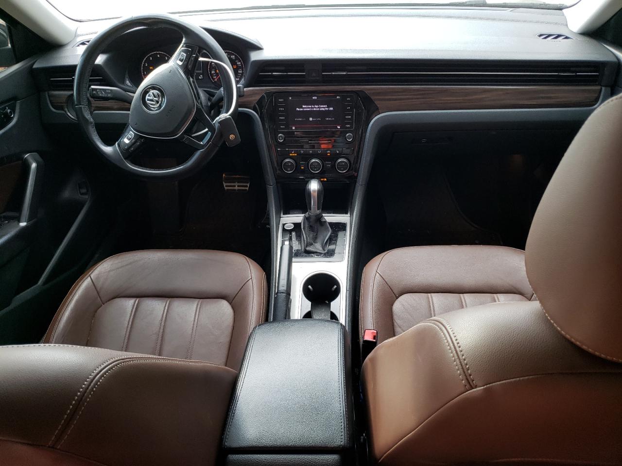 2020 Volkswagen Passat - Image 8