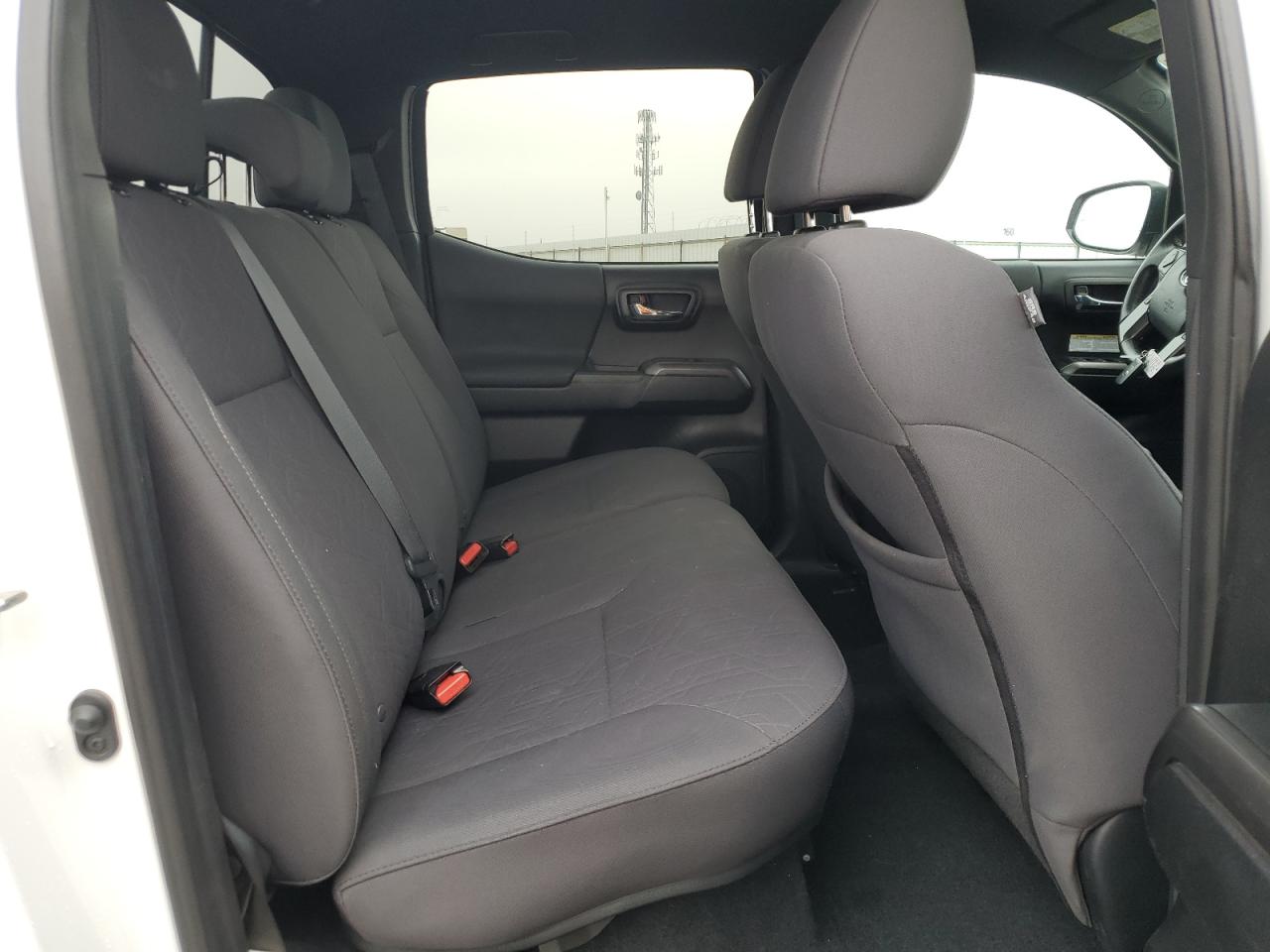 2019 Toyota Tacoma - Image 10