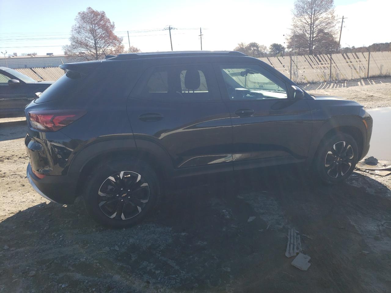 2023 Chevrolet TrailBlazer - Image 3