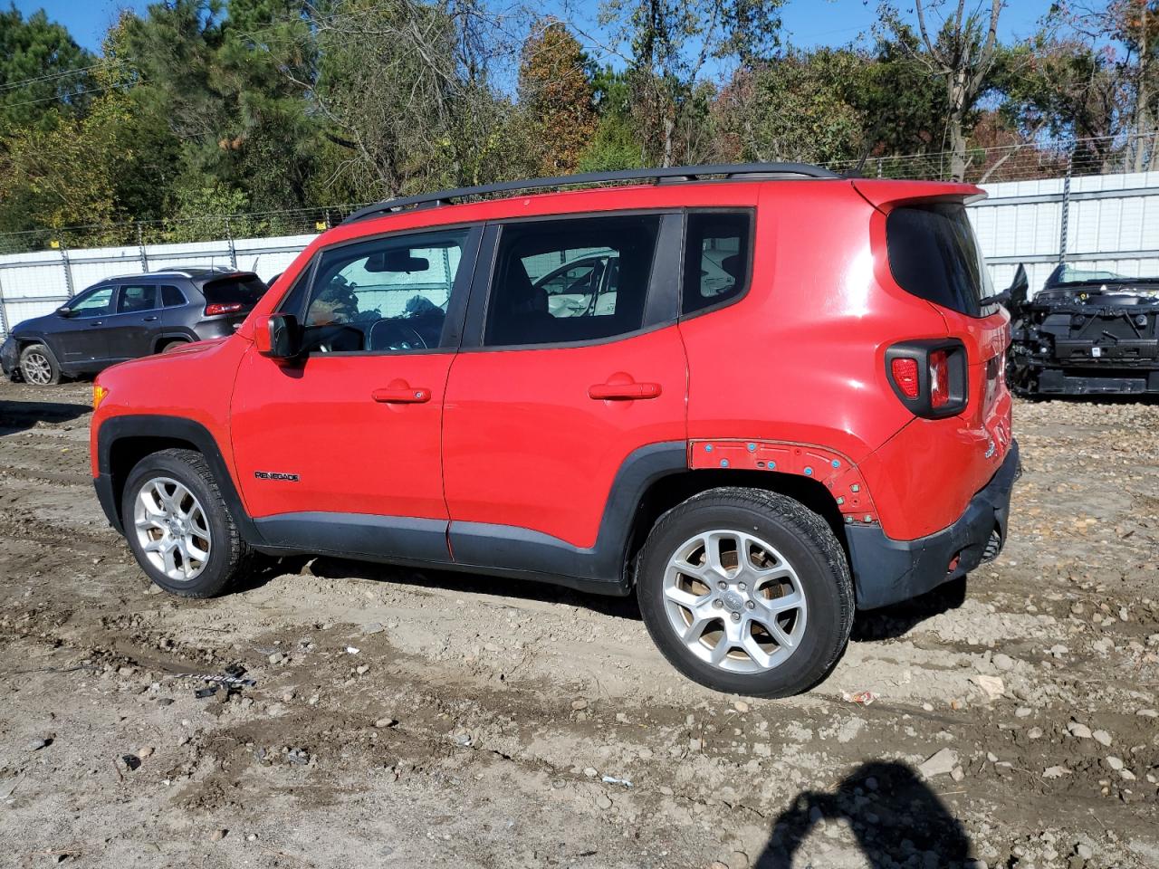 2017 Jeep Renegade - Image 2