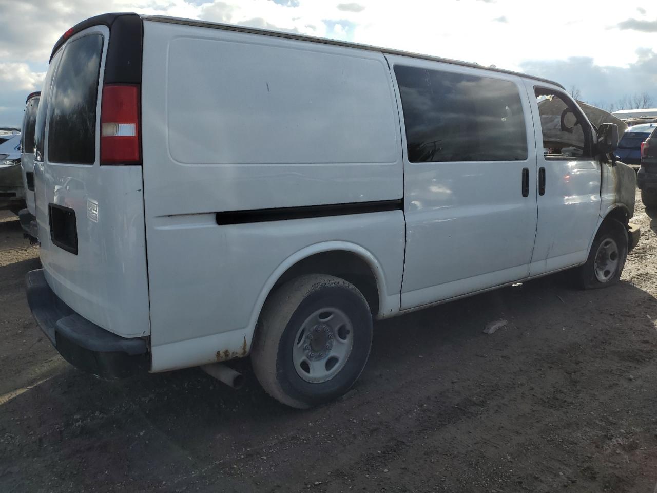2007 Chevrolet Express - Image 3
