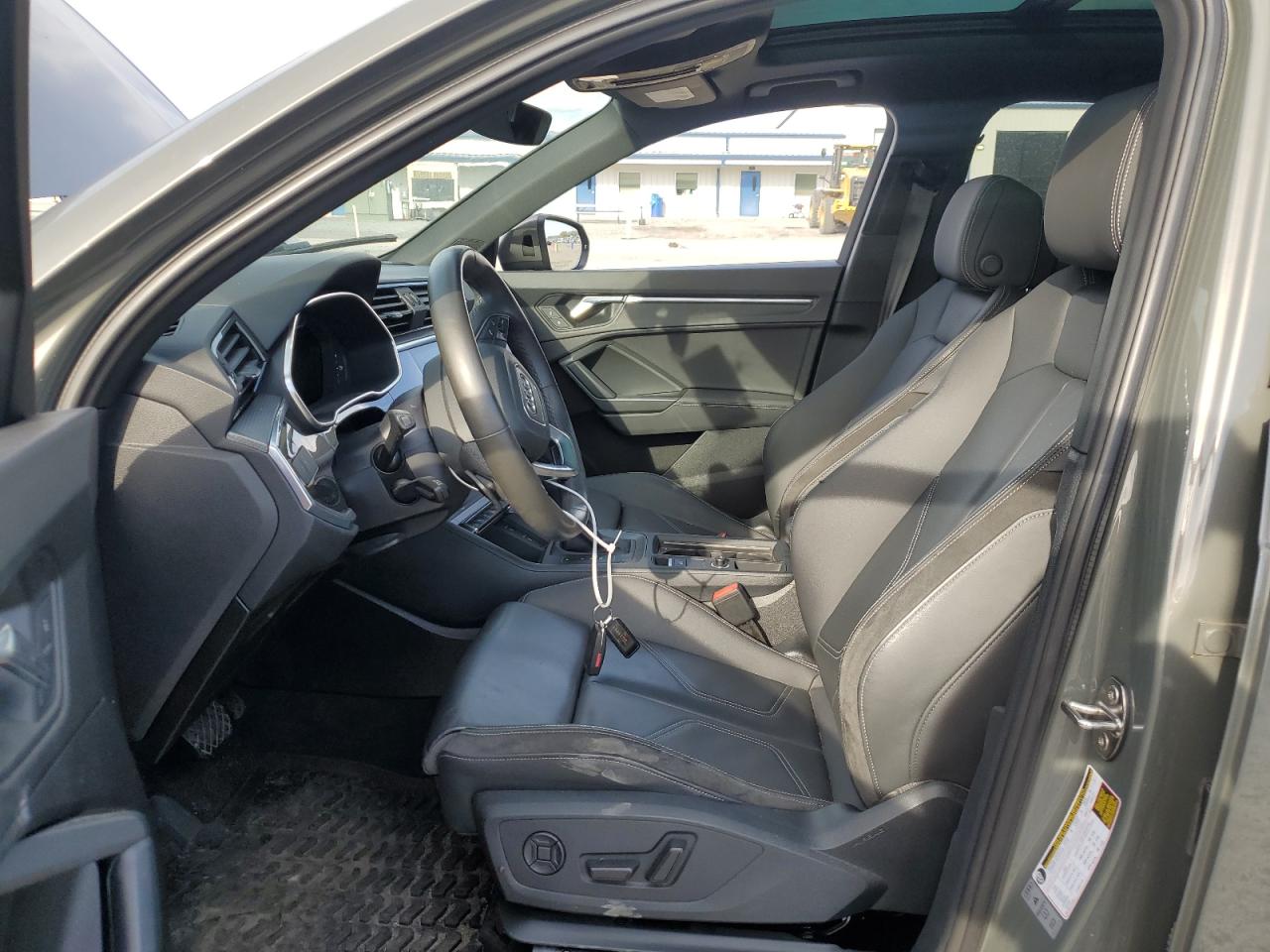 2022 Audi Q3 - Image 7