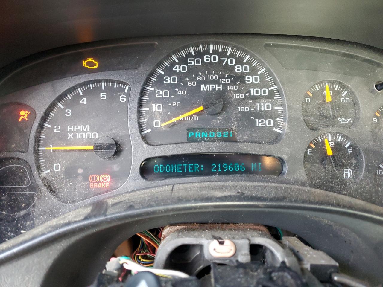 2004 Chevrolet Silverado - Image 9